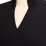 Nora | Elegantes schwarzes Kleid mit tailliertem Gürtel und majestätischem Stehkragen
