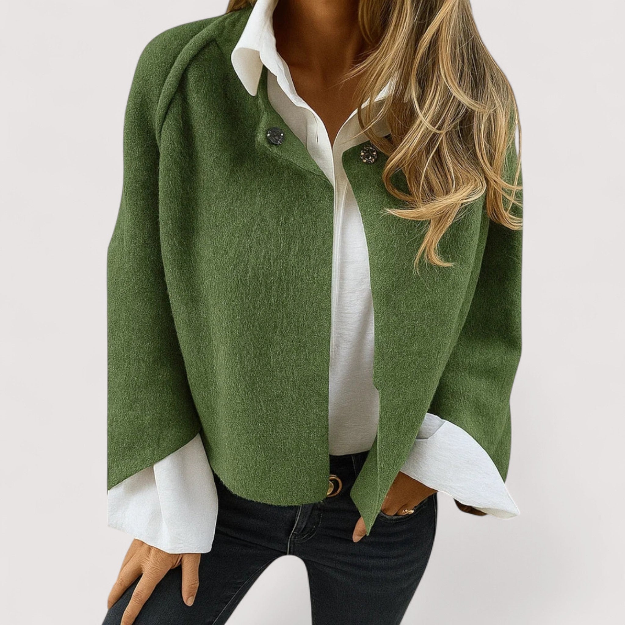 Judith | Edle, kuschelige Kurzjacke aus luxuriösem Material