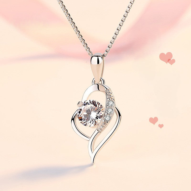 Suzanne | Exquisite Rose-Kette - Ein Zeichen der Solidarität im Kampf gegen Brustkrebs