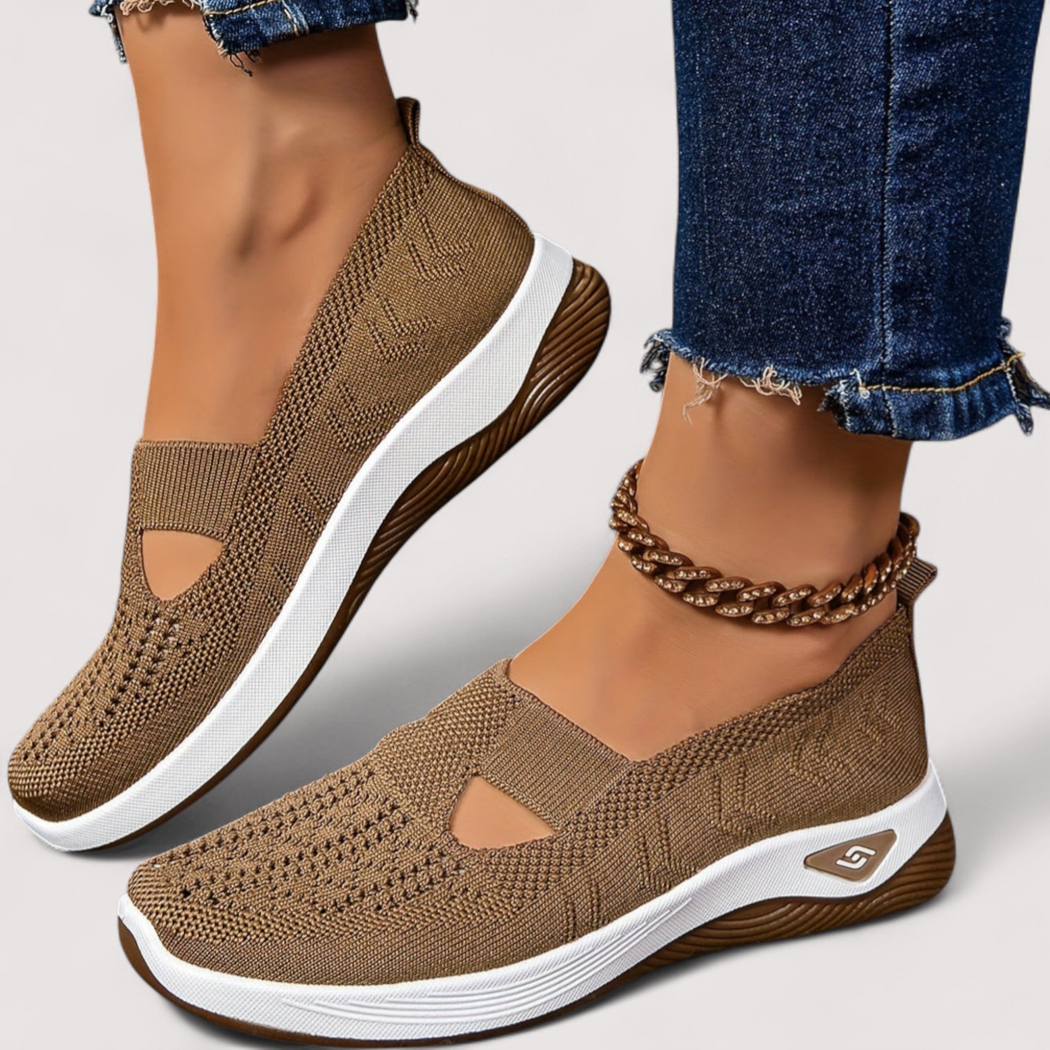 Yara | Exquisite orthopädische Eleganz