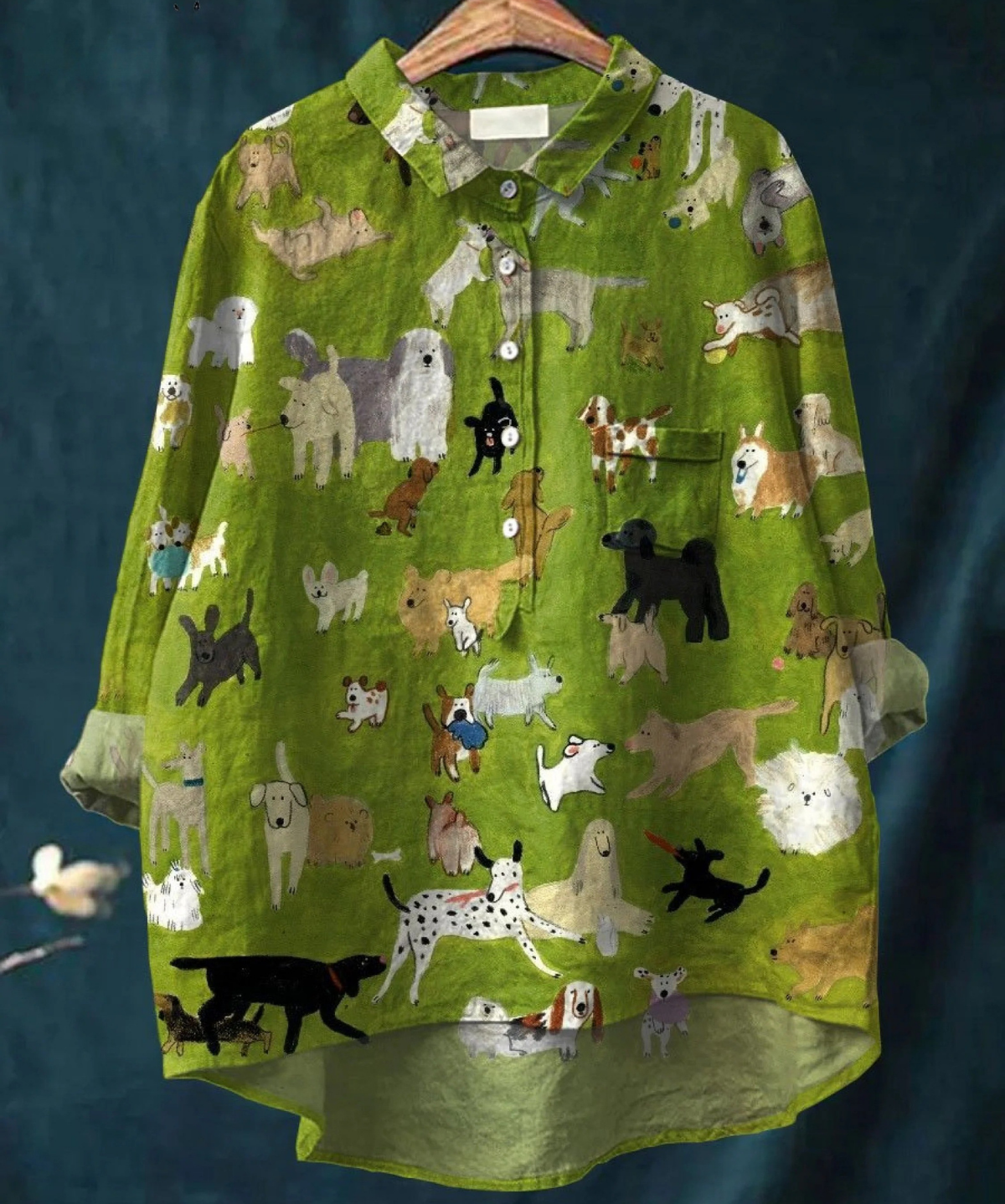 Beatrice | Elegante Bluse mit zeitgenössischem Hundefotoprint