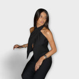 Julianna | Edles Crisscross-Haltertop für zeitlose Eleganz
