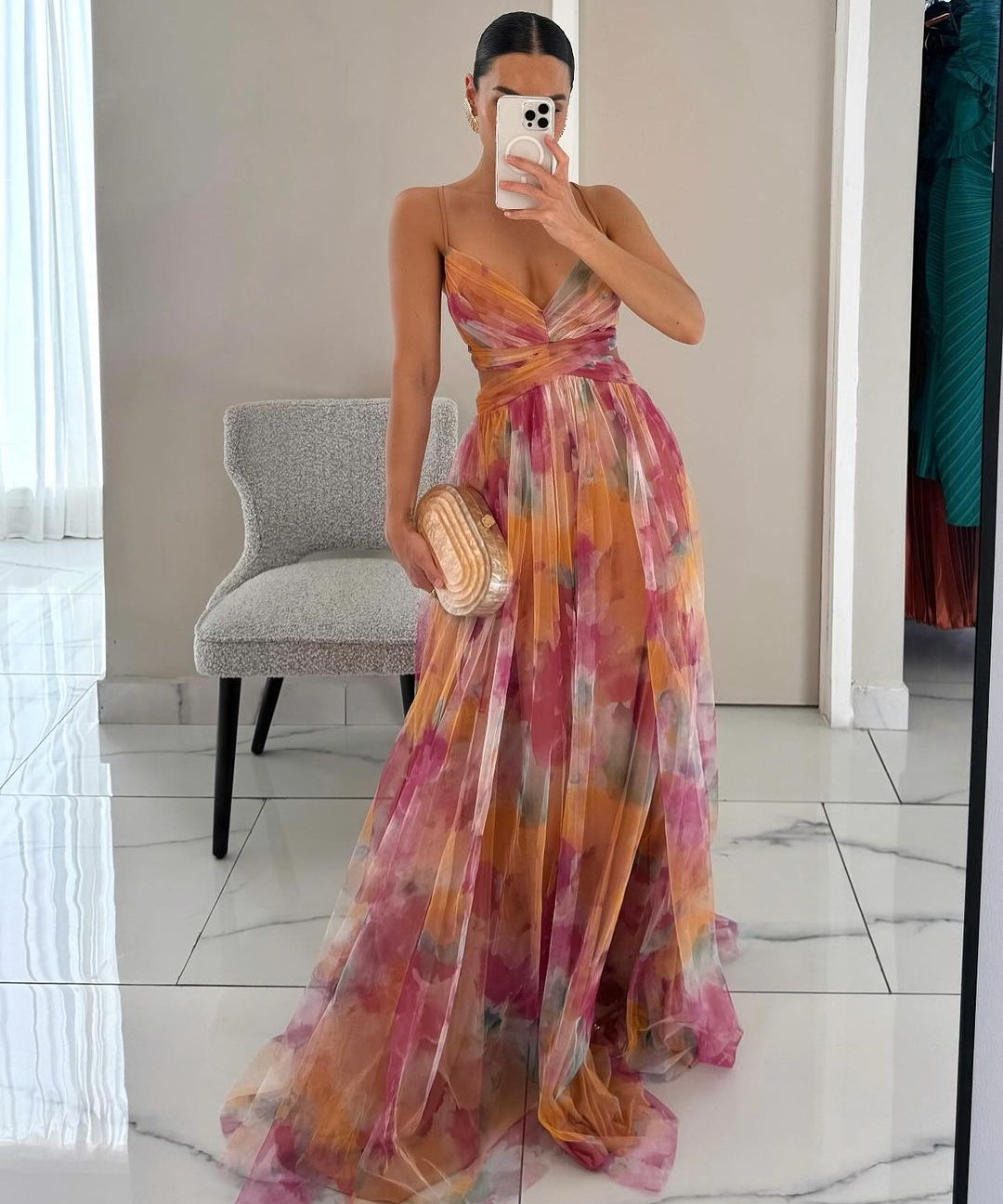 Giselle | Märchenhaftes Maxikleid mit floralen Verzierungen