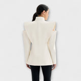 Valeria | Eleganz in skulpturaler Form