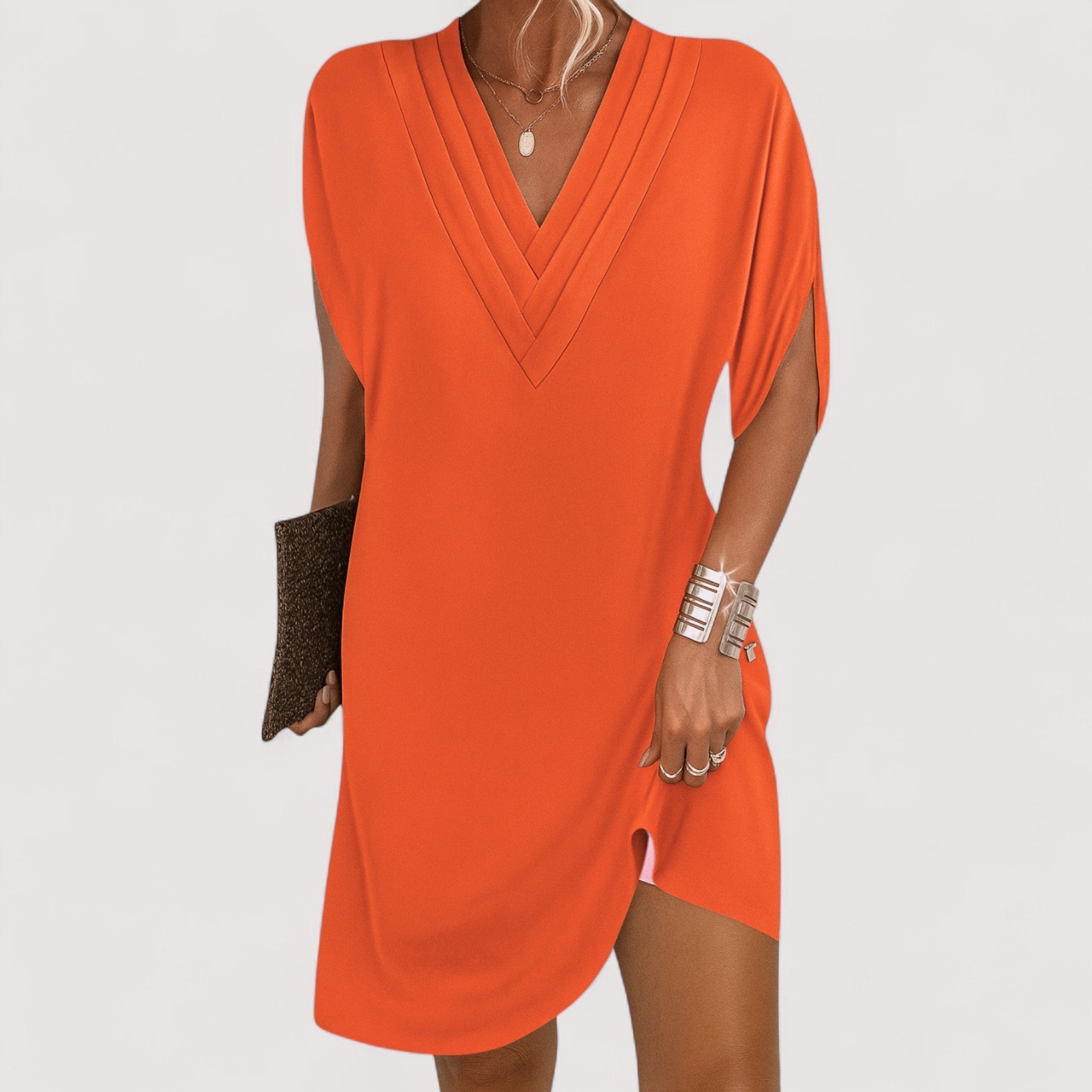 Alma | Anmutiges und luxuriöses Kleid für die moderne Femme Fatale