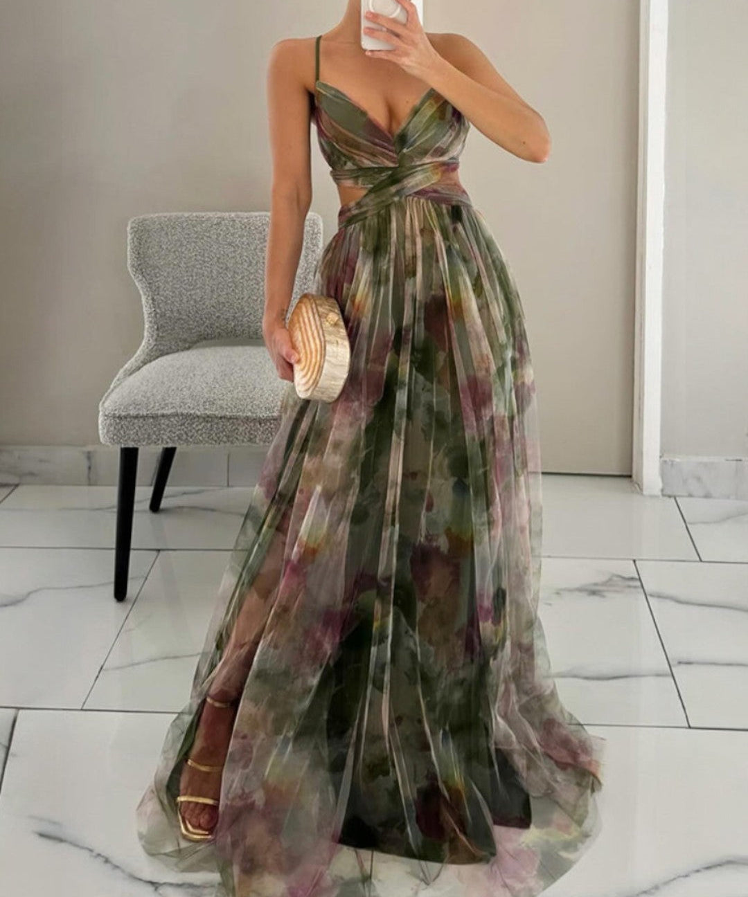Giselle | Märchenhaftes Maxikleid mit floralen Verzierungen