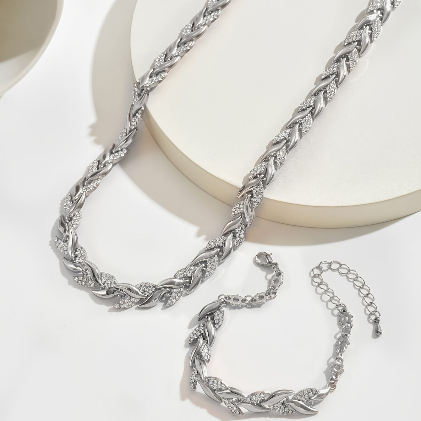 Juliette | Set aus strahlender Halskette und exquisitem Armband