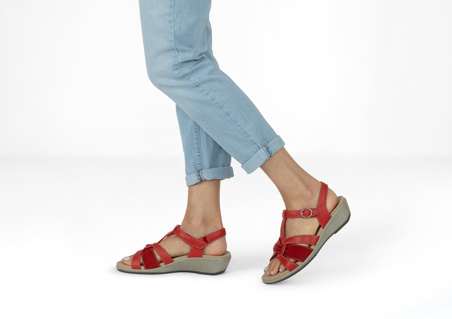 Vivienne | Strahlende Eleganz in verführerischem Rot