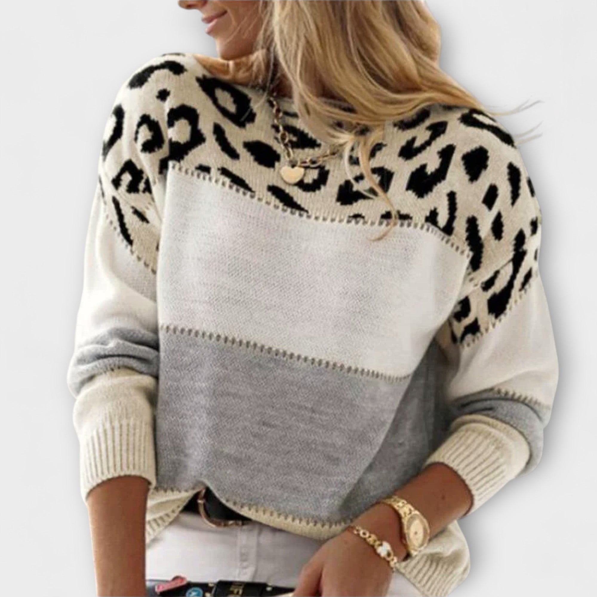 Aurora | Eleganter Pullover im edlen Leo-Design