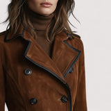 Siona | Eleganter Doppelreiher-Mantel aus feinstem Wildleder mit edlen schwarzen Akzenten