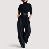 Orina | Elegantes Ensemble mit Stehkragen in tiefem Schwarz