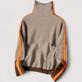 Gabriela | Luxuriöser Rollkragenpullover mit opulenten, kontrastierenden Streifen