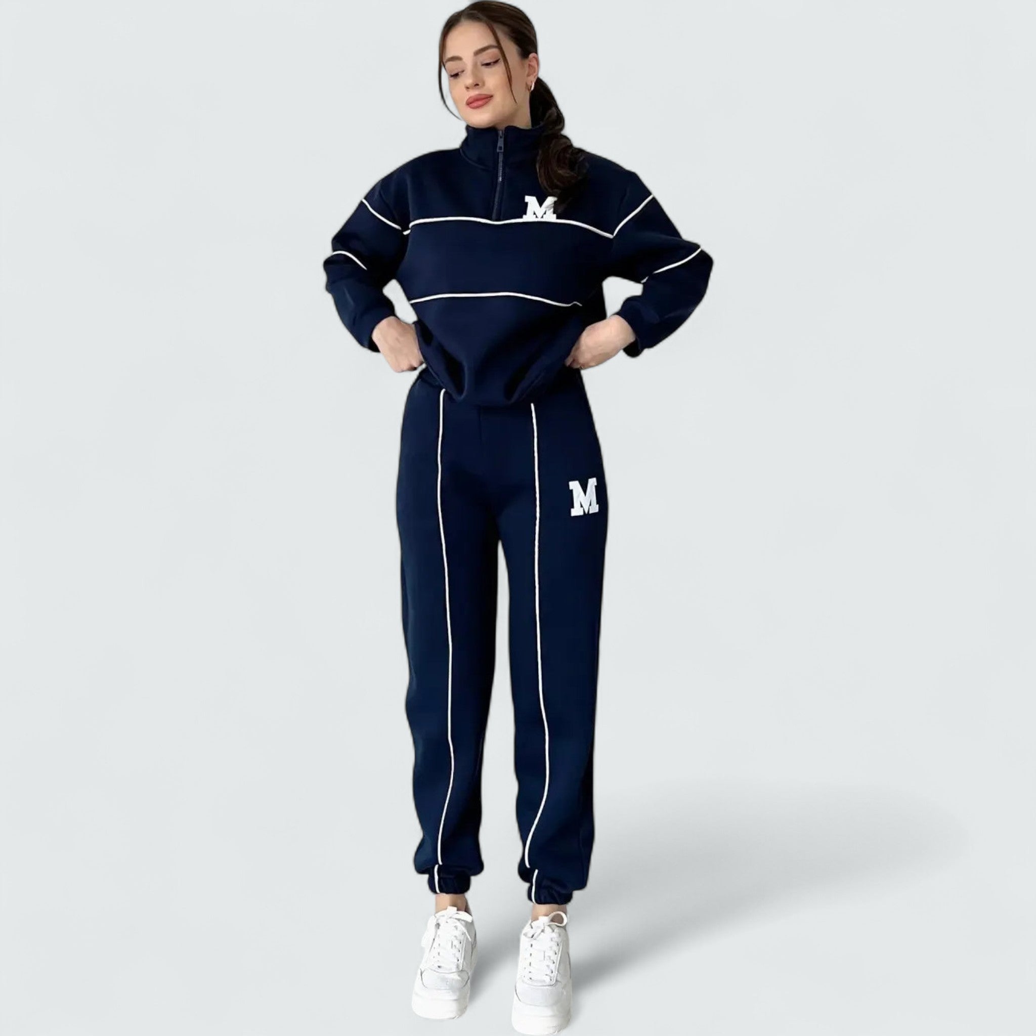 Elena | Komodo, zeitlose Eleganz und mühelose Raffinesse